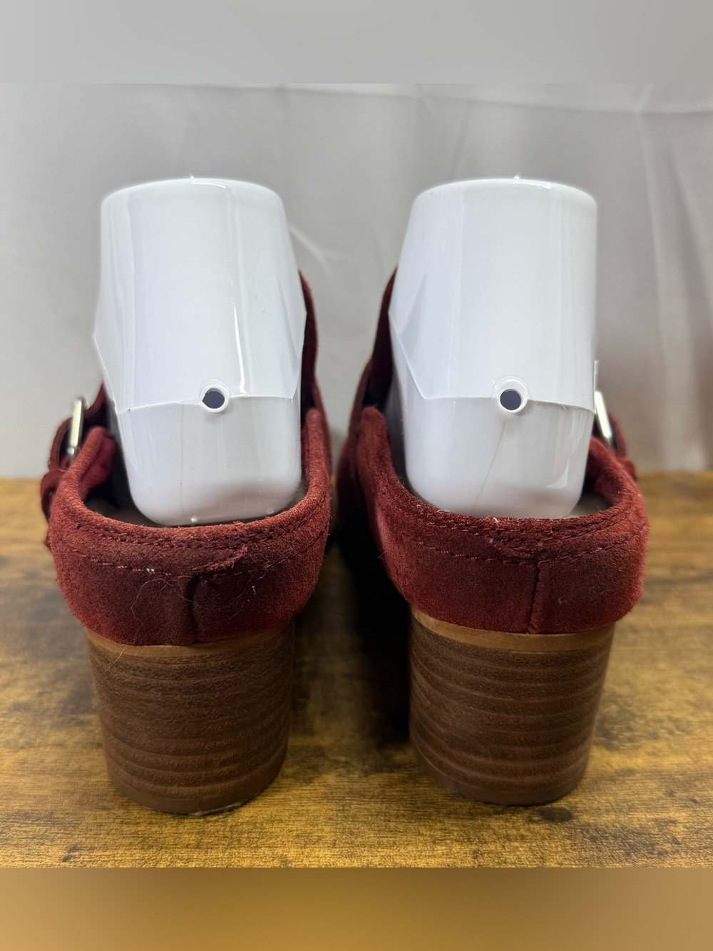 Earth Denton Slip-On Rust Red Suede Studded Buckle Mule Size 8.5B - Picture 4 of 16